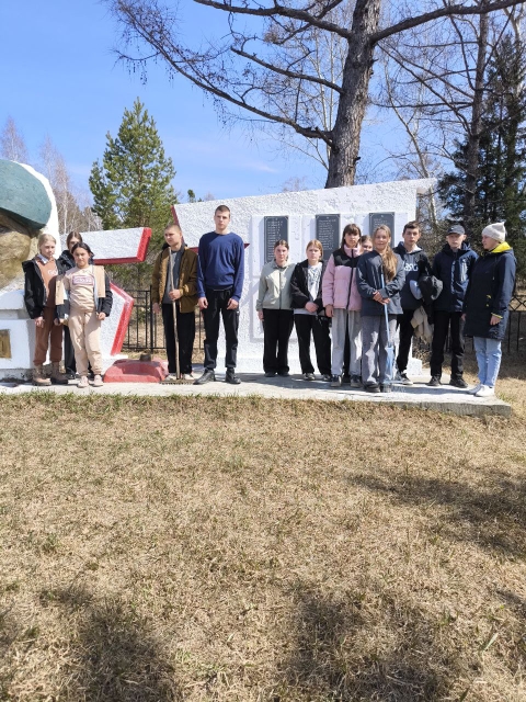 Субботник в рамках Всероссийской недели «Мы за чистоту»..